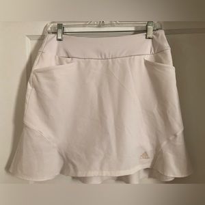 White Adidas golf / tennis / athletic skort